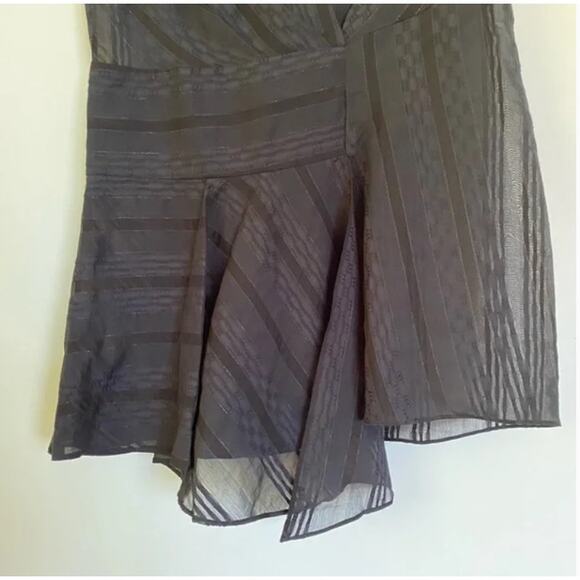 NWT Chelsea and Walker Ruffle Front Blouse 4 - Picture 2 of 9